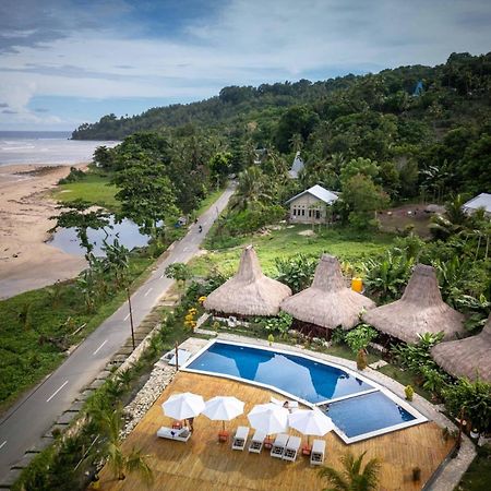 Three Queen Villa And Homestay Уайкабубак Екстериор снимка