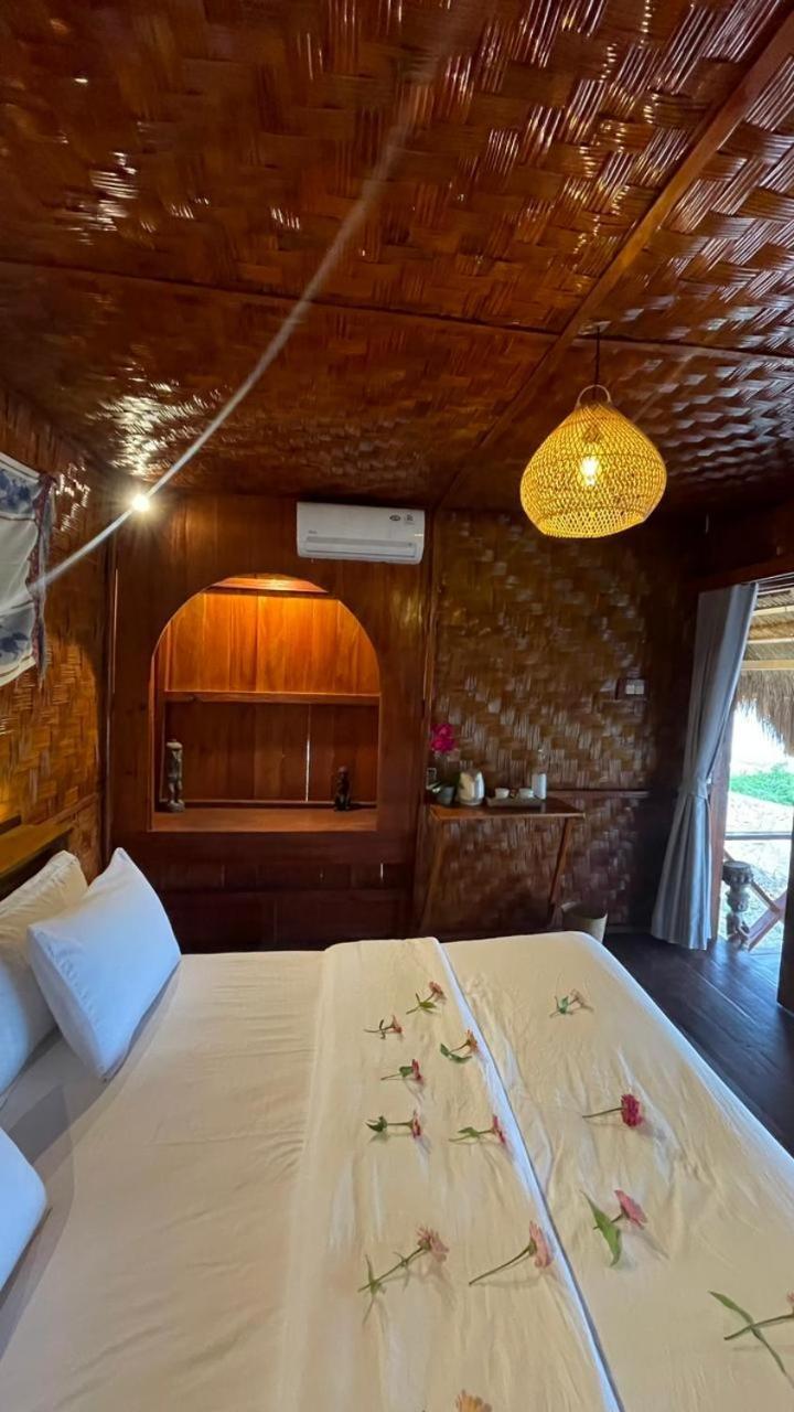 Three Queen Villa And Homestay Уайкабубак Екстериор снимка